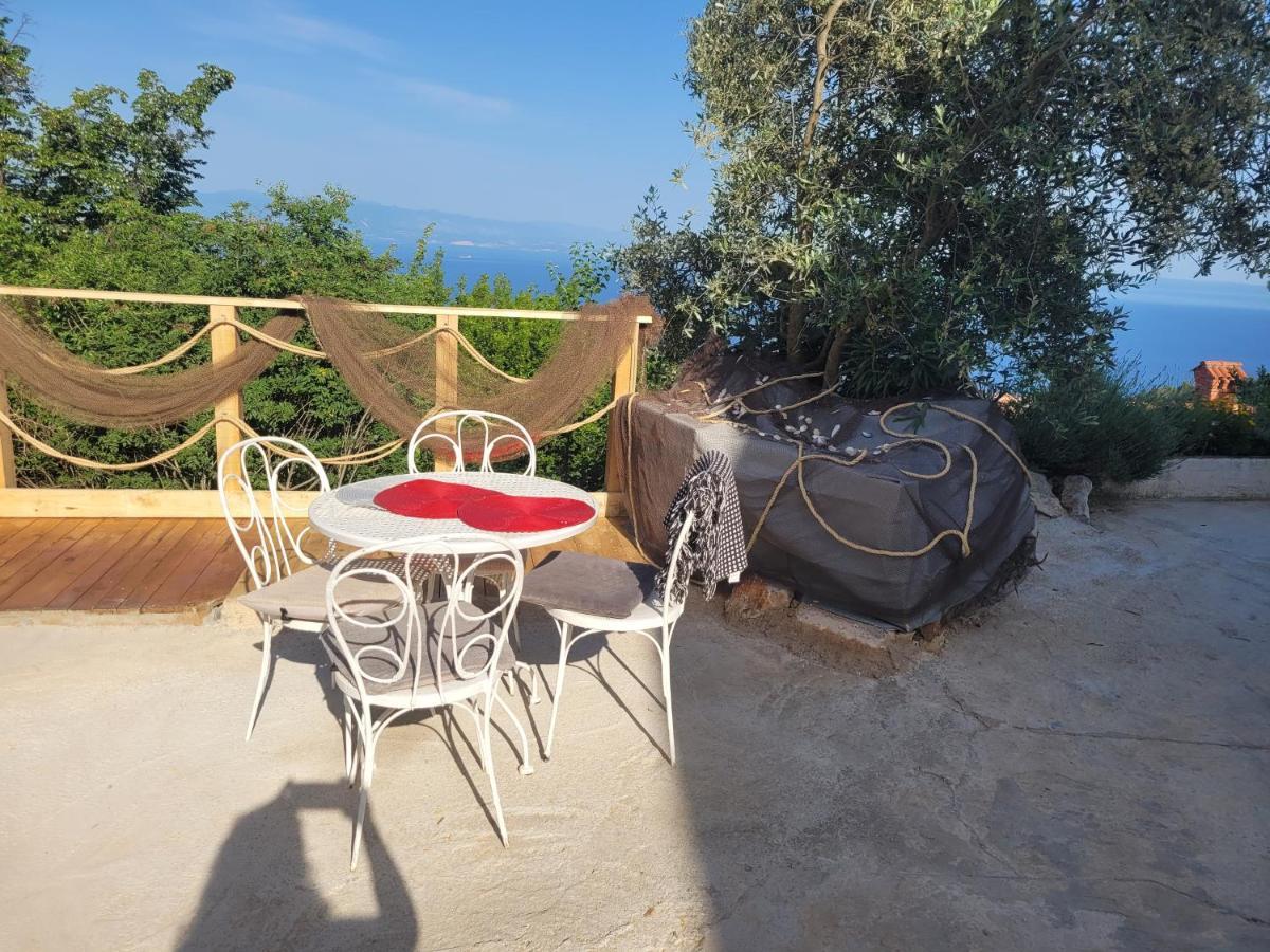 Ferienwohnung Mit Pool Kroatien Mit Meerblick Und Pool Lovran Exteriér fotografie