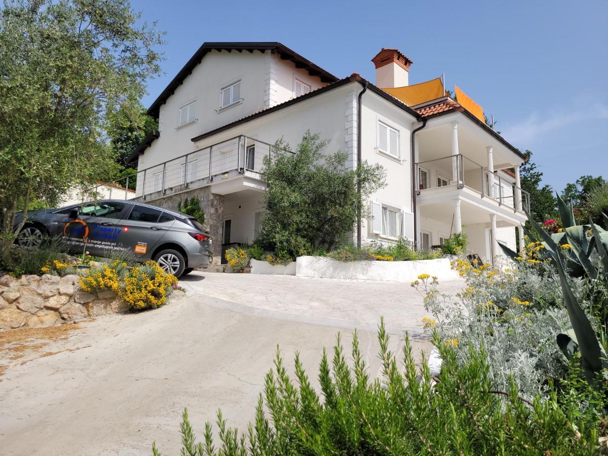 Ferienwohnung Mit Pool Kroatien Mit Meerblick Und Pool Lovran Exteriér fotografie