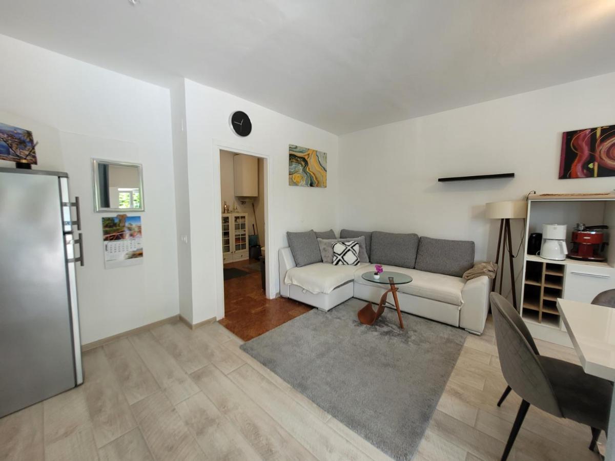 Ferienwohnung Mit Pool Kroatien Mit Meerblick Und Pool Lovran Exteriér fotografie