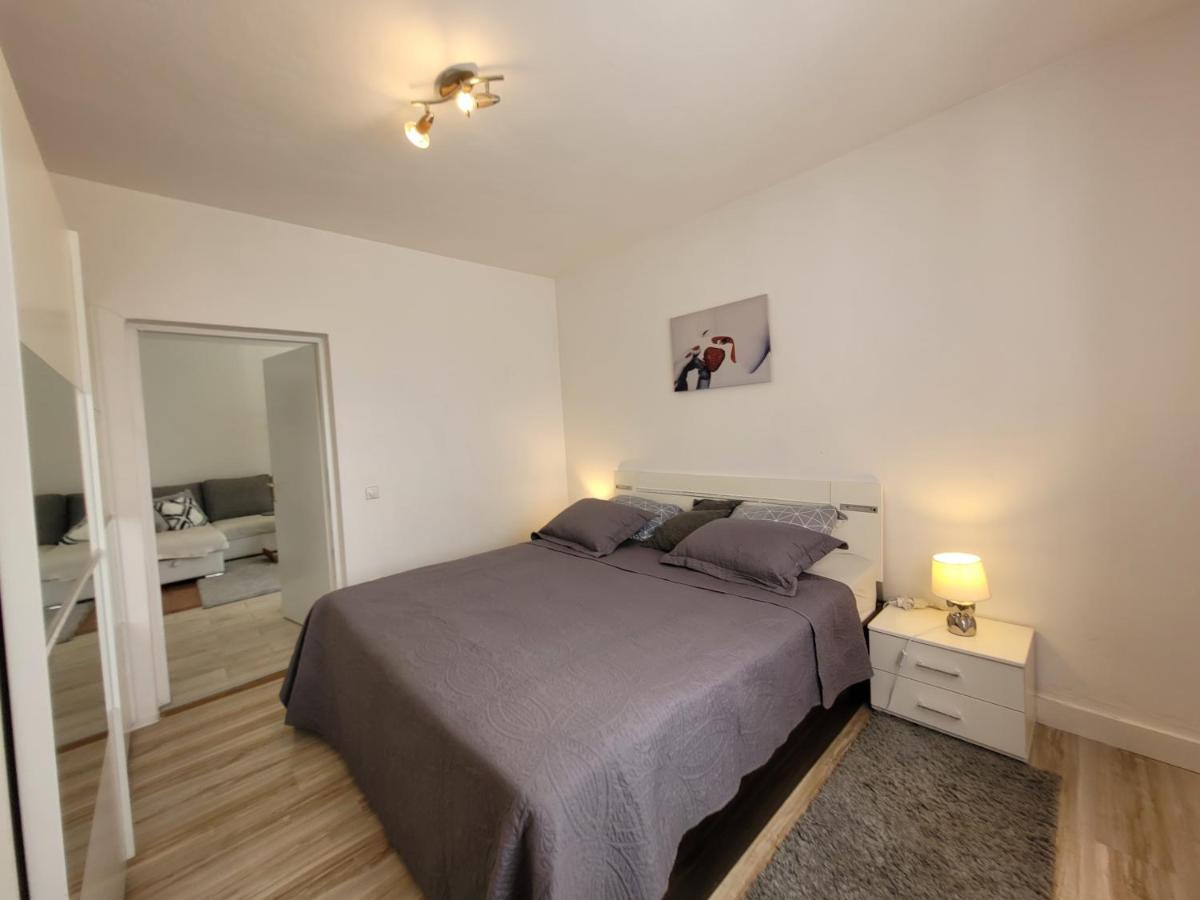 Ferienwohnung Mit Pool Kroatien Mit Meerblick Und Pool Lovran Exteriér fotografie