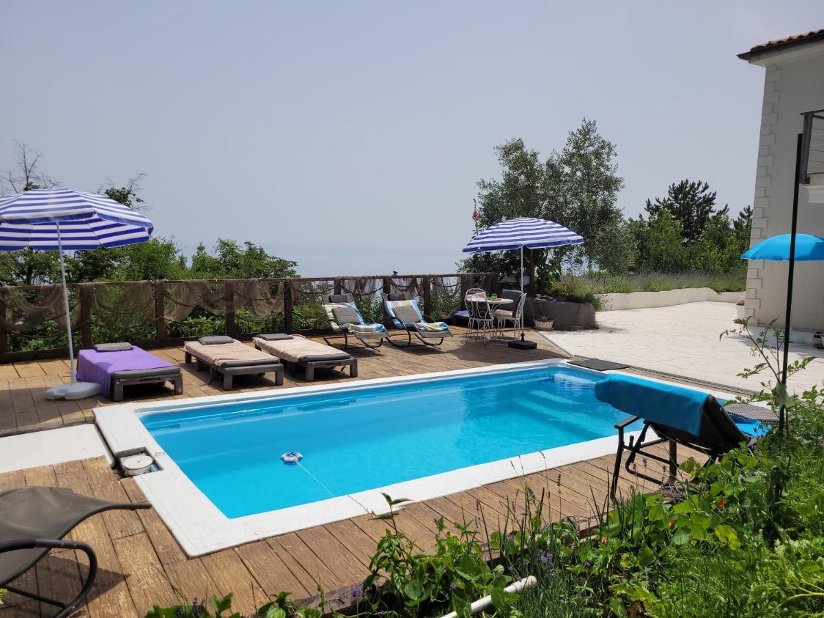 Ferienwohnung Mit Pool Kroatien Mit Meerblick Und Pool Lovran Exteriér fotografie