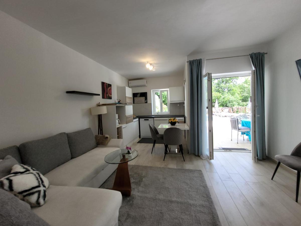 Ferienwohnung Mit Pool Kroatien Mit Meerblick Und Pool Lovran Exteriér fotografie