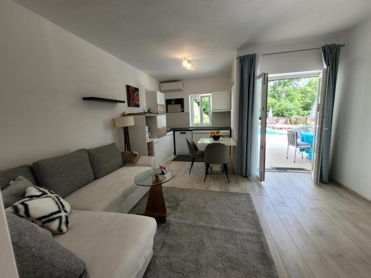 Ferienwohnung Mit Pool Kroatien Mit Meerblick Und Pool Lovran Exteriér fotografie