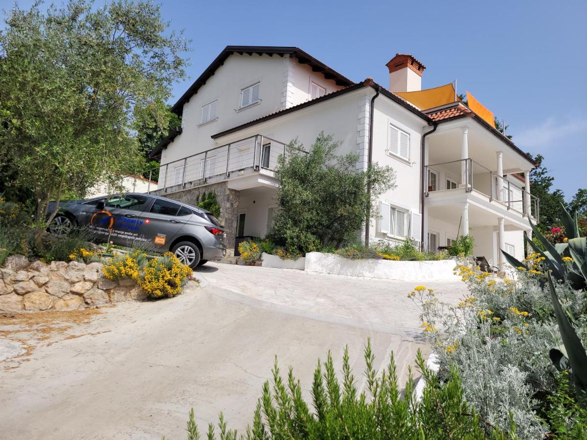Ferienwohnung Mit Pool Kroatien Mit Meerblick Und Pool Lovran Exteriér fotografie